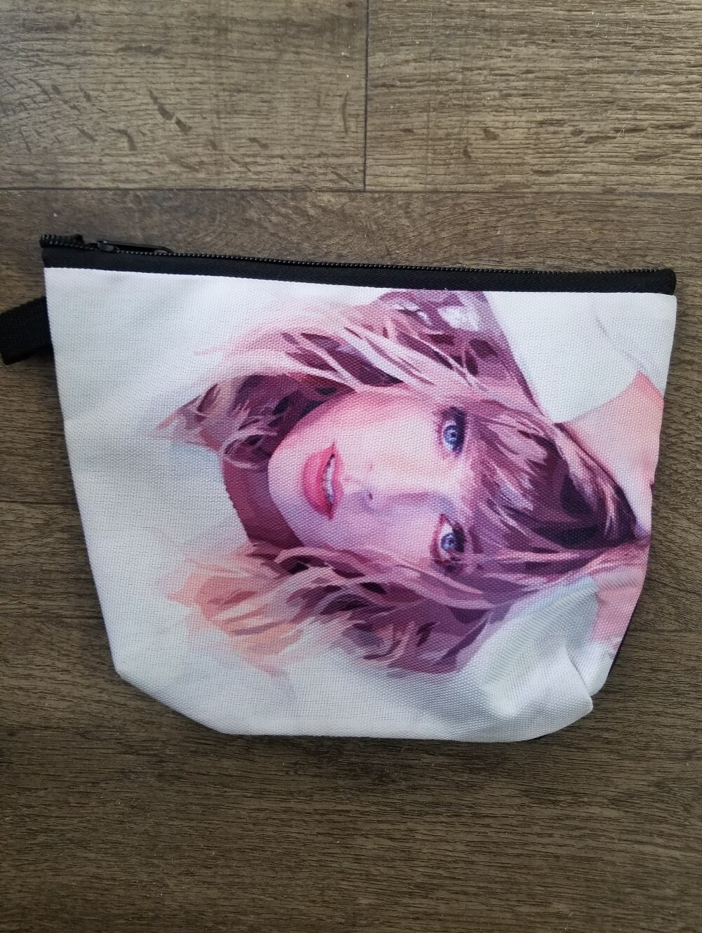 Taylor  Swift Cosmetic Pouch - Women Bags